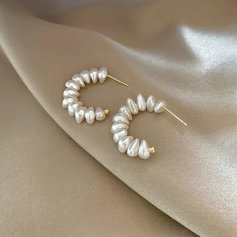 2023 New C-shaped Imitation Pearl Earring Fashion Design High-end Hoop Earrings for Women Trendy Jewelry Elegant  Jewelry Gift