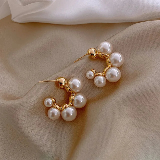 2023 New C-shaped Imitation Pearl Earring Fashion Design High-end Hoop Earrings for Women Trendy Jewelry Elegant  Jewelry Gift