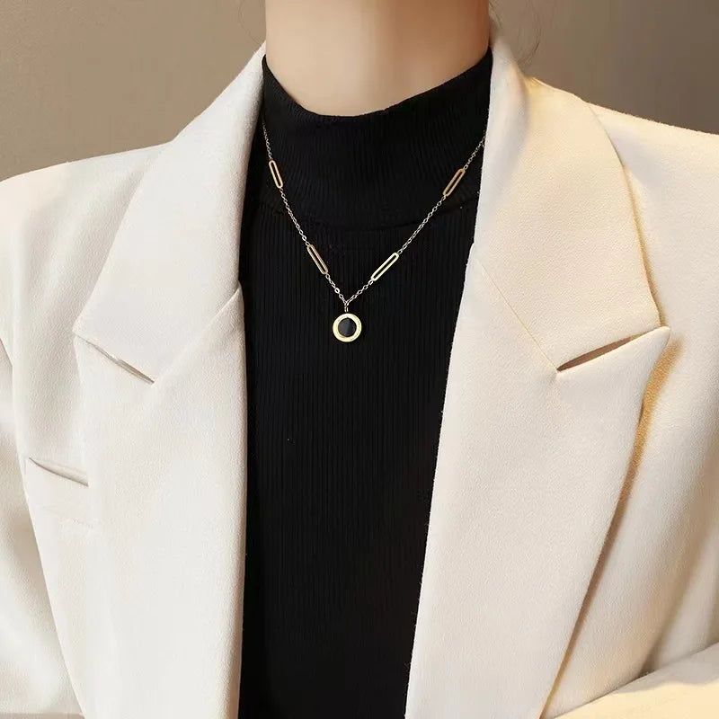 Classic Fashion Titanium Steel Roman Digital Wafer Pendant Necklace 2023 Fashion Jewelry Accessories Party Women's Sexy Necklace