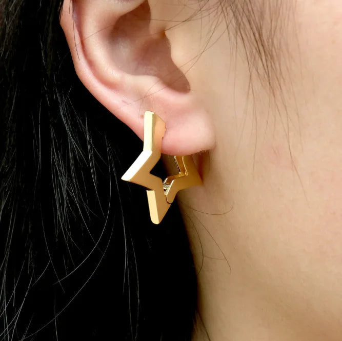 Statement Gold Color Plated Bold Star Hoops Tarnish Resistant For Women Huggies Earring Piercing Accessory Jewelry Gift