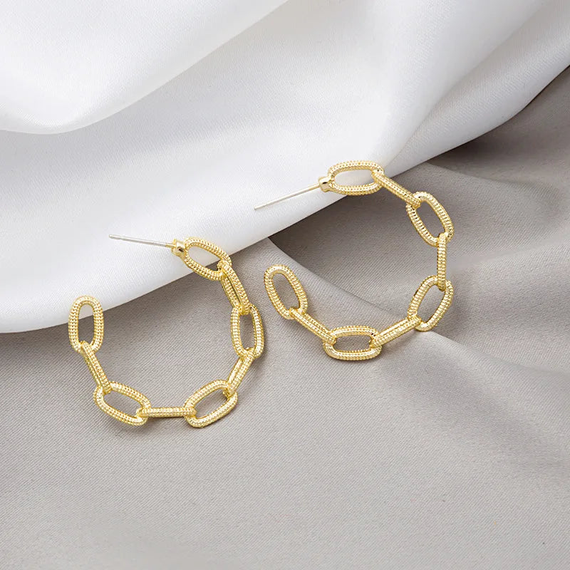 2023 New C-shaped Imitation Pearl Earring Fashion Design High-end Hoop Earrings for Women Trendy Jewelry Elegant  Jewelry Gift